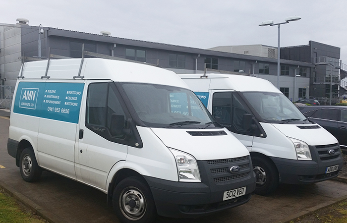 AMN-contracts Vans